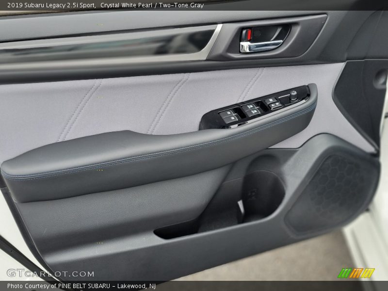 Crystal White Pearl / Two-Tone Gray 2019 Subaru Legacy 2.5i Sport