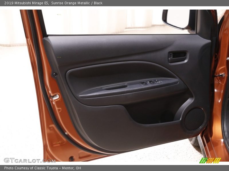 Sunrise Orange Metallic / Black 2019 Mitsubishi Mirage ES