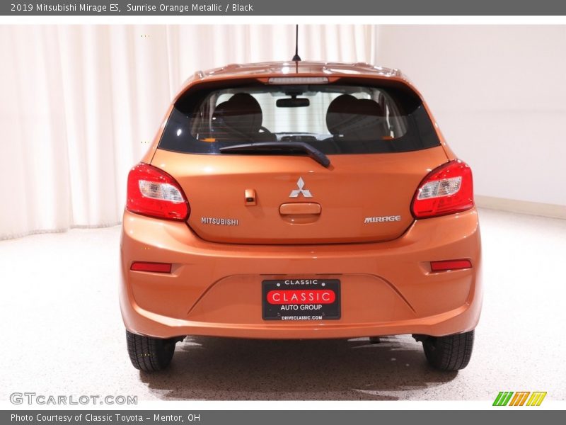 Sunrise Orange Metallic / Black 2019 Mitsubishi Mirage ES