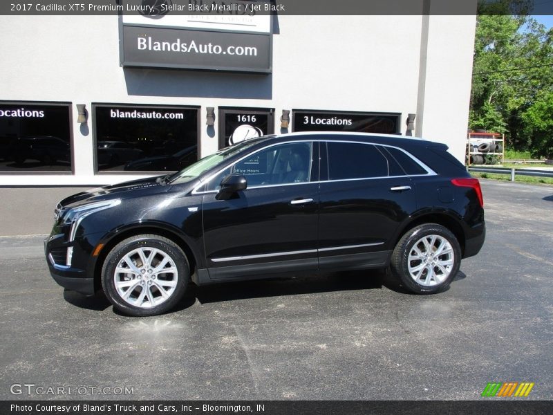 Stellar Black Metallic / Jet Black 2017 Cadillac XT5 Premium Luxury