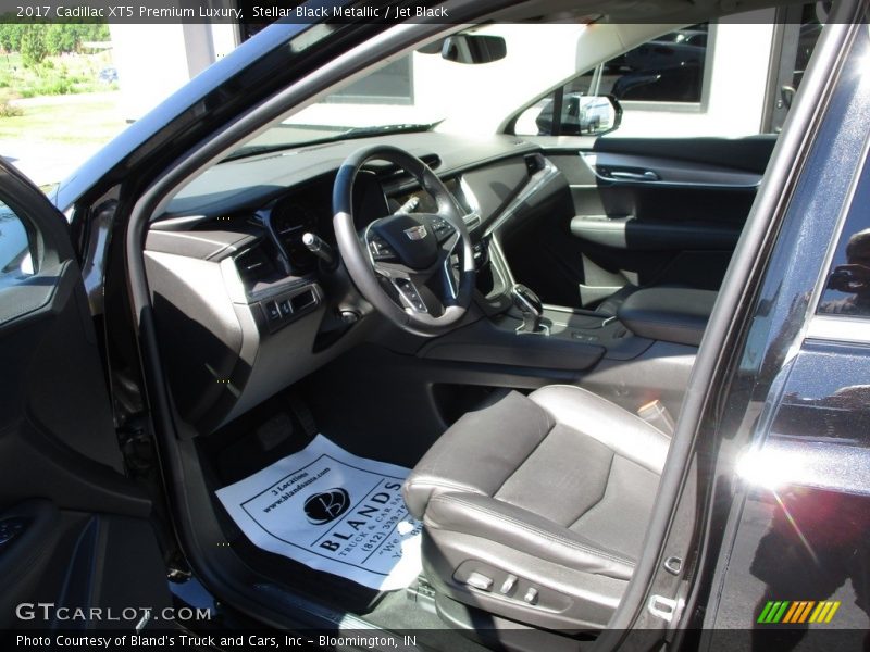Stellar Black Metallic / Jet Black 2017 Cadillac XT5 Premium Luxury