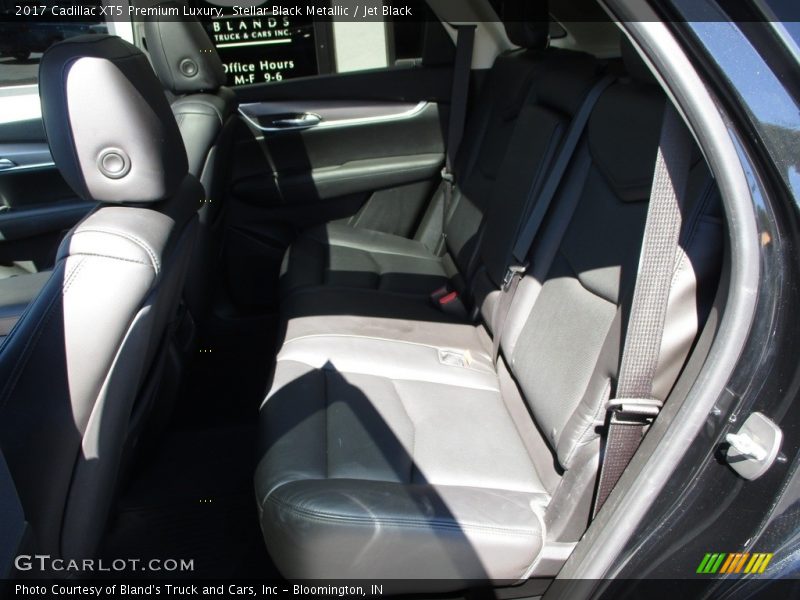 Stellar Black Metallic / Jet Black 2017 Cadillac XT5 Premium Luxury