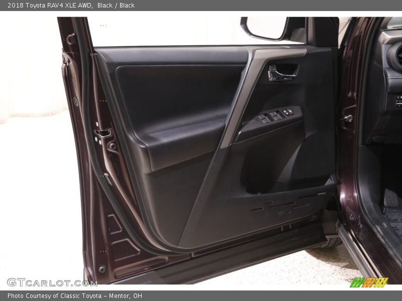 Black / Black 2018 Toyota RAV4 XLE AWD