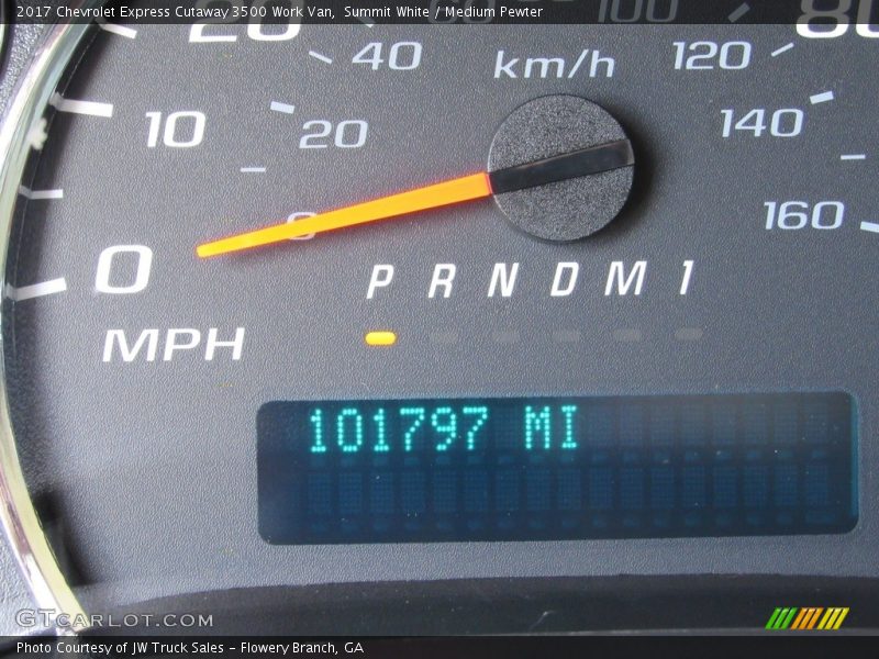 Summit White / Medium Pewter 2017 Chevrolet Express Cutaway 3500 Work Van