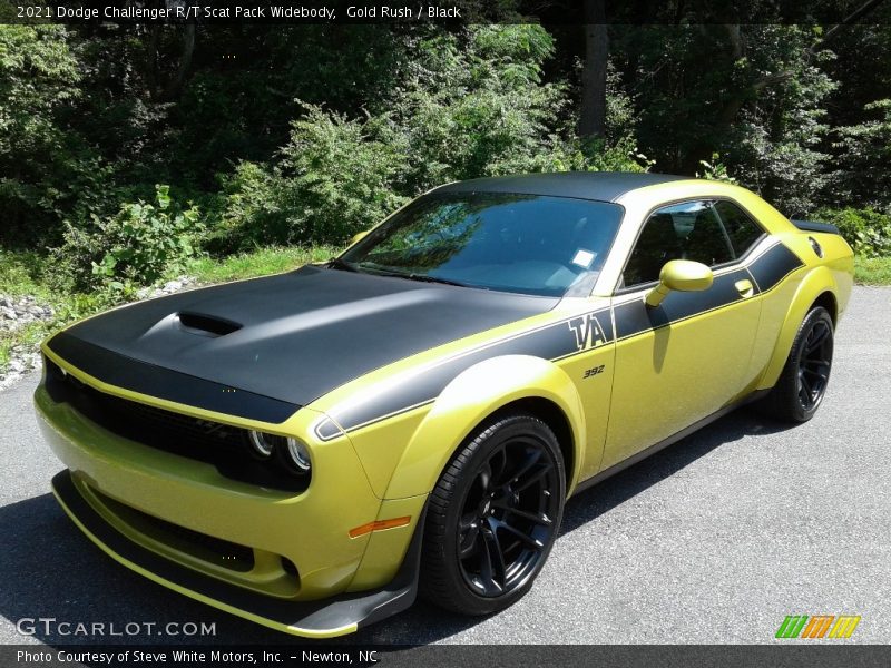 Gold Rush / Black 2021 Dodge Challenger R/T Scat Pack Widebody