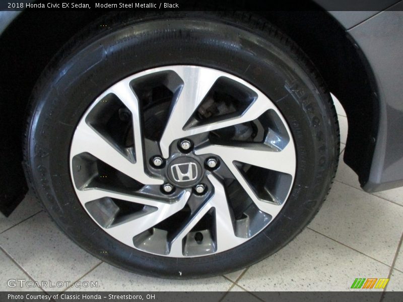 Modern Steel Metallic / Black 2018 Honda Civic EX Sedan