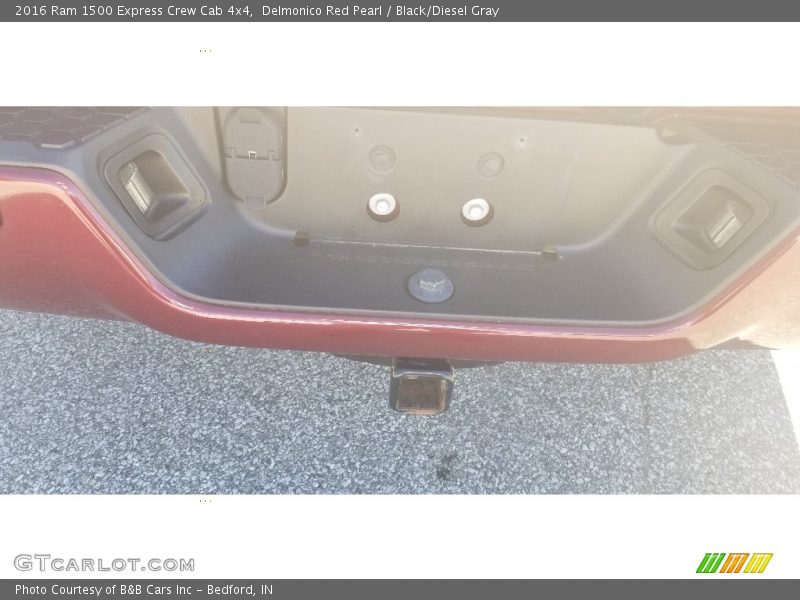 Delmonico Red Pearl / Black/Diesel Gray 2016 Ram 1500 Express Crew Cab 4x4