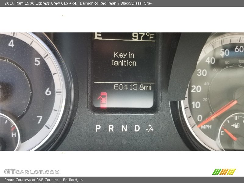 Delmonico Red Pearl / Black/Diesel Gray 2016 Ram 1500 Express Crew Cab 4x4