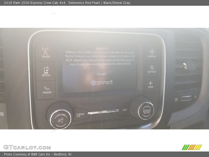 Delmonico Red Pearl / Black/Diesel Gray 2016 Ram 1500 Express Crew Cab 4x4