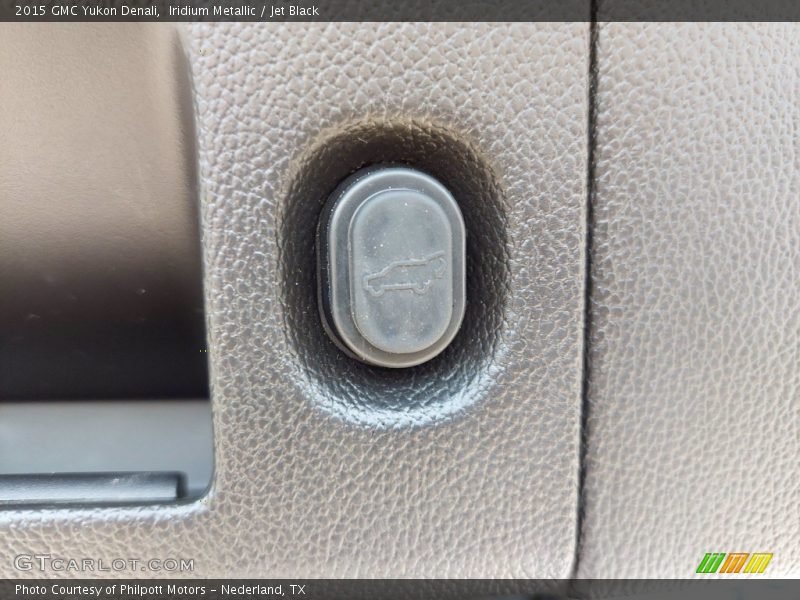 Iridium Metallic / Jet Black 2015 GMC Yukon Denali