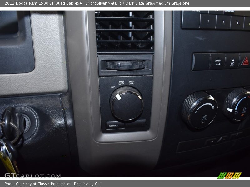Bright Silver Metallic / Dark Slate Gray/Medium Graystone 2012 Dodge Ram 1500 ST Quad Cab 4x4