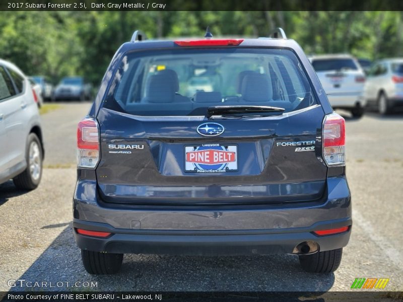 Dark Gray Metallic / Gray 2017 Subaru Forester 2.5i