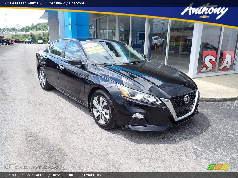 Super Black / Charcoal 2019 Nissan Altima S