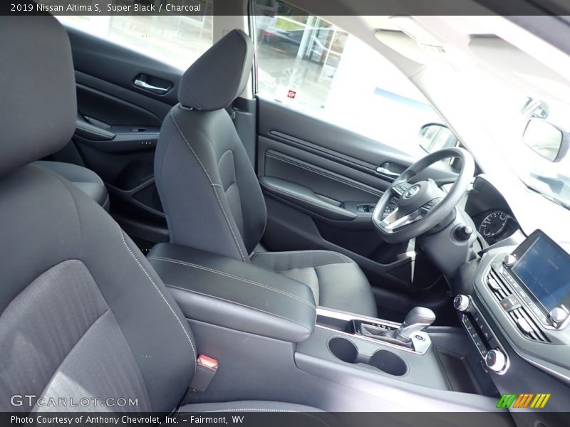 Super Black / Charcoal 2019 Nissan Altima S