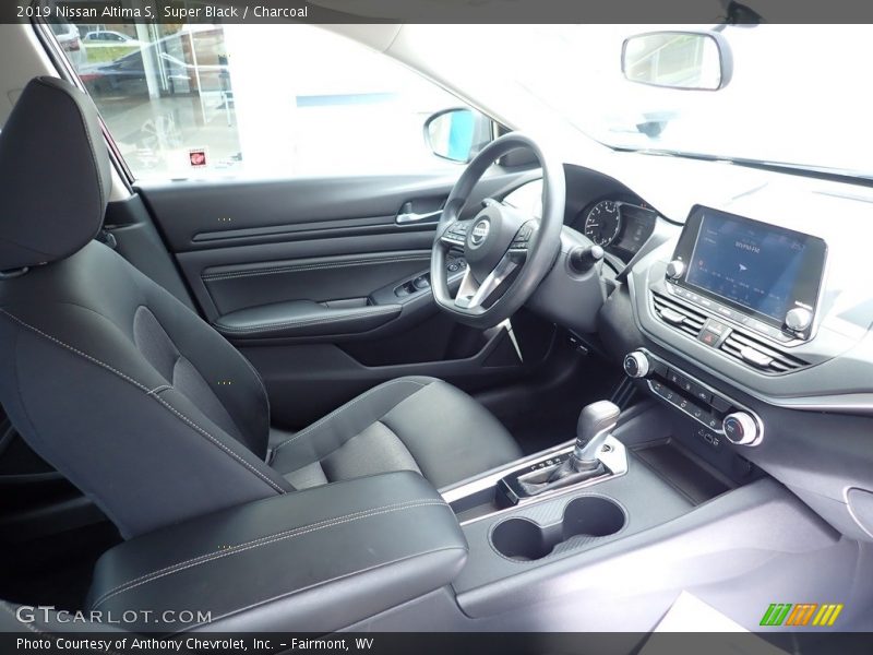 Super Black / Charcoal 2019 Nissan Altima S
