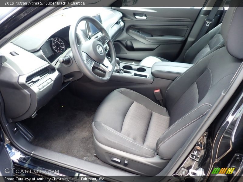 Super Black / Charcoal 2019 Nissan Altima S