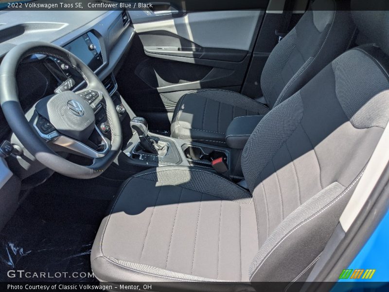 Cornflower Blue / Black 2022 Volkswagen Taos SE