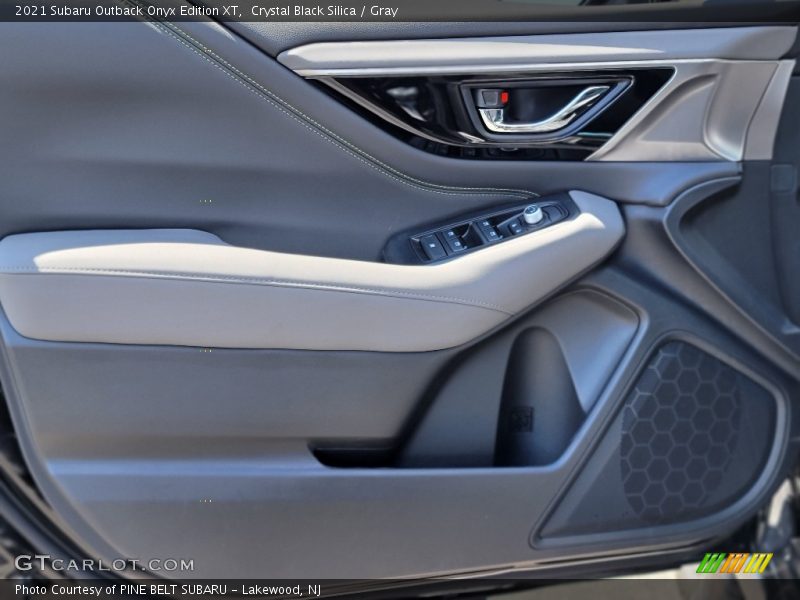Crystal Black Silica / Gray 2021 Subaru Outback Onyx Edition XT