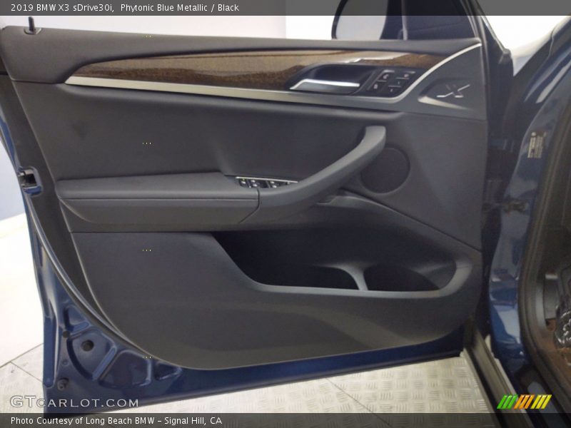 Door Panel of 2019 X3 sDrive30i