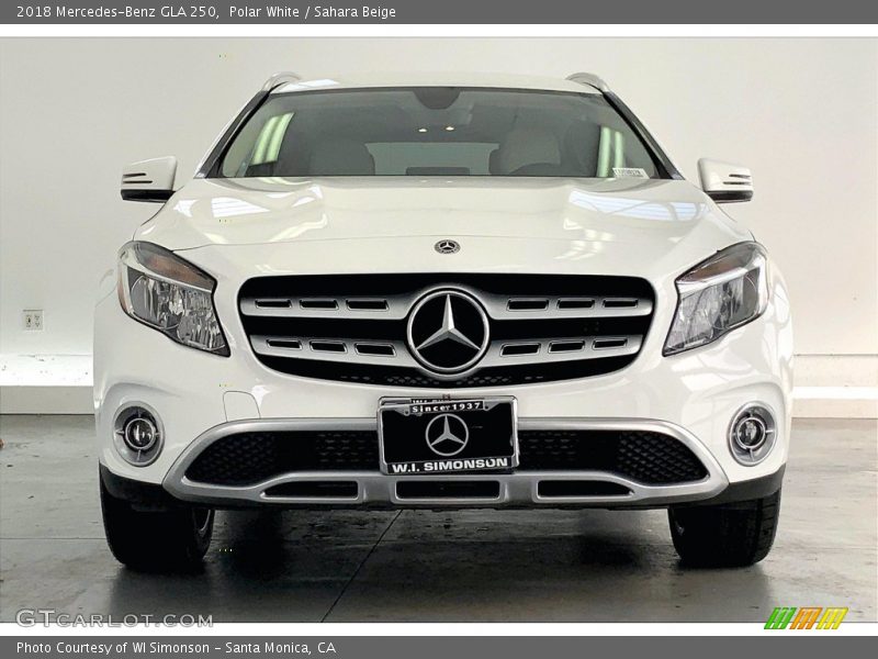 Polar White / Sahara Beige 2018 Mercedes-Benz GLA 250