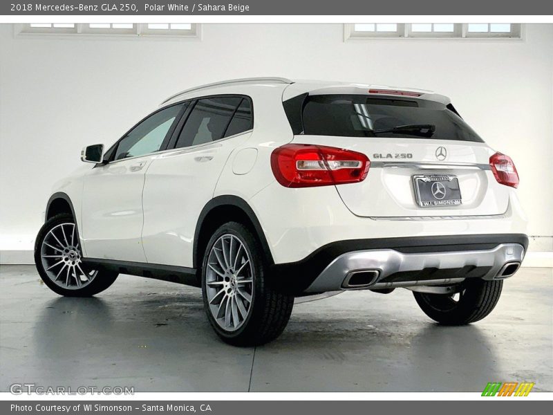 Polar White / Sahara Beige 2018 Mercedes-Benz GLA 250