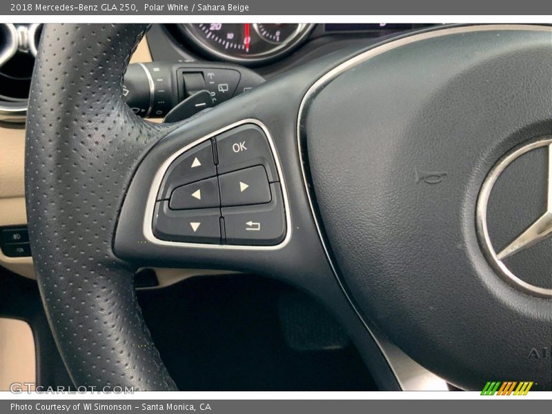 Polar White / Sahara Beige 2018 Mercedes-Benz GLA 250