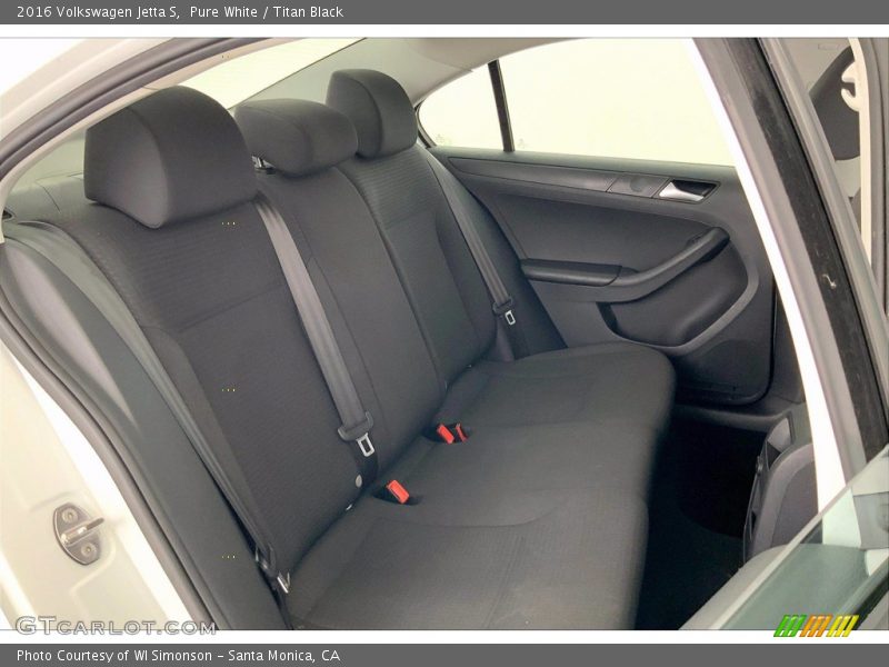 Pure White / Titan Black 2016 Volkswagen Jetta S