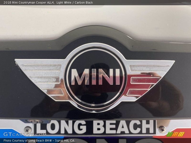 Light White / Carbon Black 2018 Mini Countryman Cooper ALL4