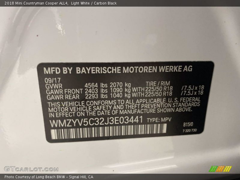 Light White / Carbon Black 2018 Mini Countryman Cooper ALL4