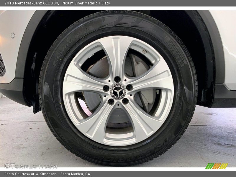 Iridium Silver Metallic / Black 2018 Mercedes-Benz GLC 300