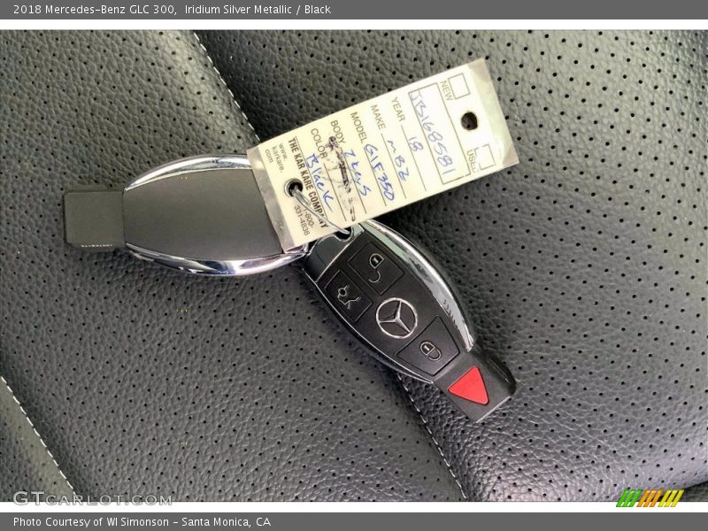 Iridium Silver Metallic / Black 2018 Mercedes-Benz GLC 300