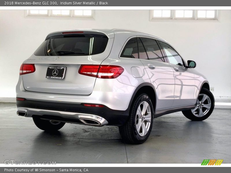 Iridium Silver Metallic / Black 2018 Mercedes-Benz GLC 300