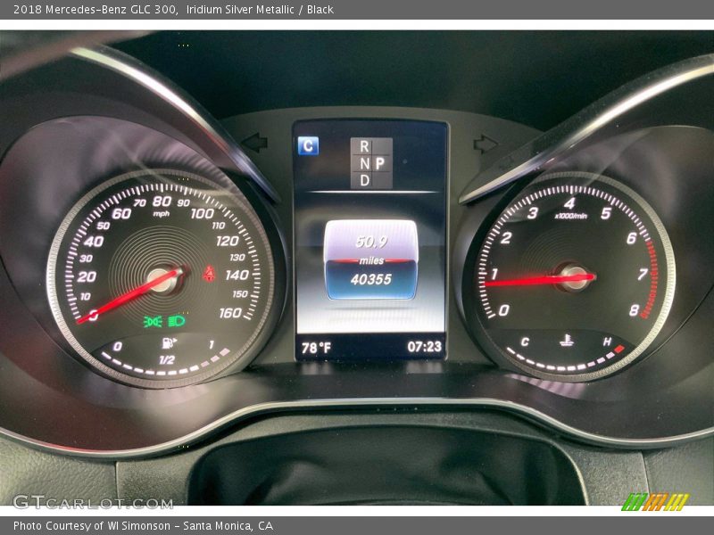 Iridium Silver Metallic / Black 2018 Mercedes-Benz GLC 300