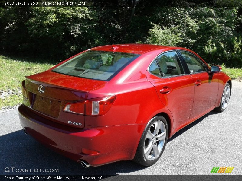Matador Red Mica / Ecru 2013 Lexus IS 250