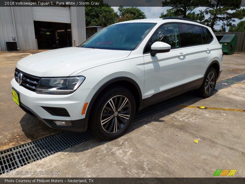Pure White / Storm Gray 2018 Volkswagen Tiguan S