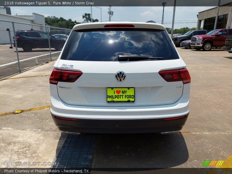 Pure White / Storm Gray 2018 Volkswagen Tiguan S