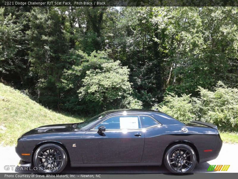 Pitch Black / Black 2021 Dodge Challenger R/T Scat Pack