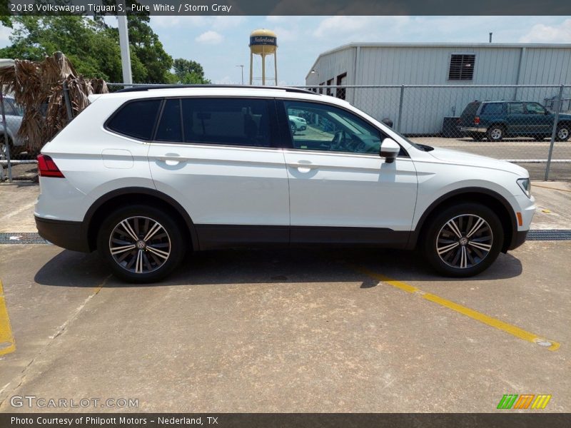 Pure White / Storm Gray 2018 Volkswagen Tiguan S