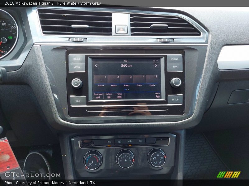 Pure White / Storm Gray 2018 Volkswagen Tiguan S