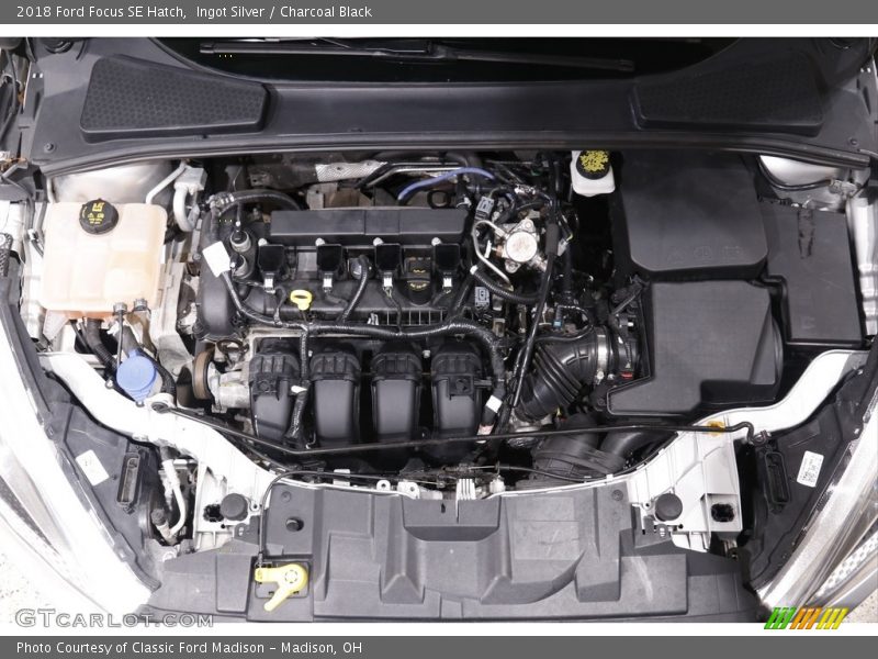 Ingot Silver / Charcoal Black 2018 Ford Focus SE Hatch