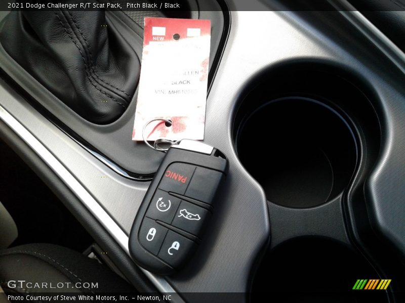 Pitch Black / Black 2021 Dodge Challenger R/T Scat Pack