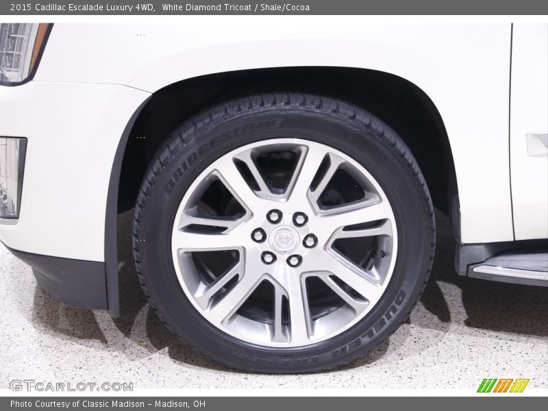 White Diamond Tricoat / Shale/Cocoa 2015 Cadillac Escalade Luxury 4WD