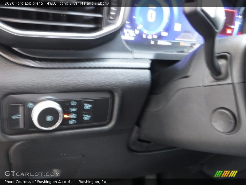 Iconic Silver Metallic / Ebony 2020 Ford Explorer ST 4WD