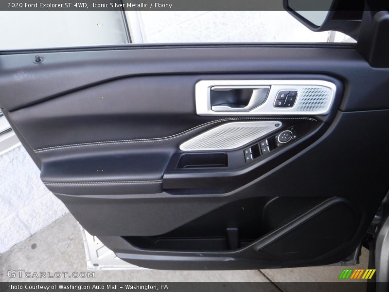 Door Panel of 2020 Explorer ST 4WD