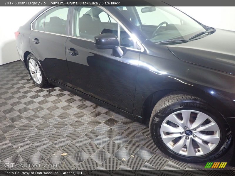 Crystal Black Silica / Slate Black 2017 Subaru Legacy 2.5i Premium