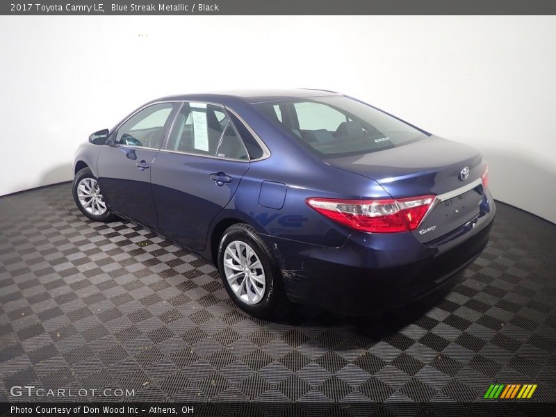 Blue Streak Metallic / Black 2017 Toyota Camry LE
