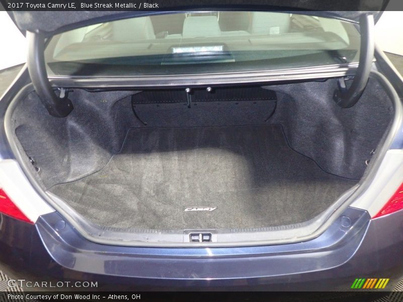 Blue Streak Metallic / Black 2017 Toyota Camry LE