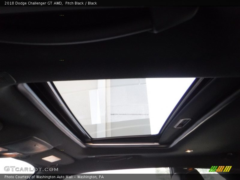 Pitch Black / Black 2018 Dodge Challenger GT AWD
