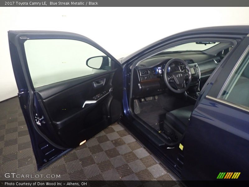 Blue Streak Metallic / Black 2017 Toyota Camry LE