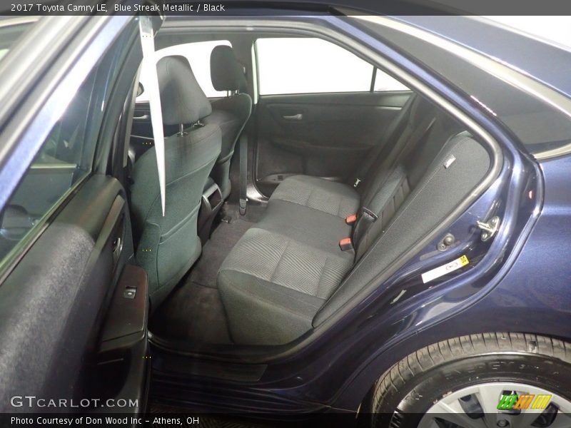 Blue Streak Metallic / Black 2017 Toyota Camry LE